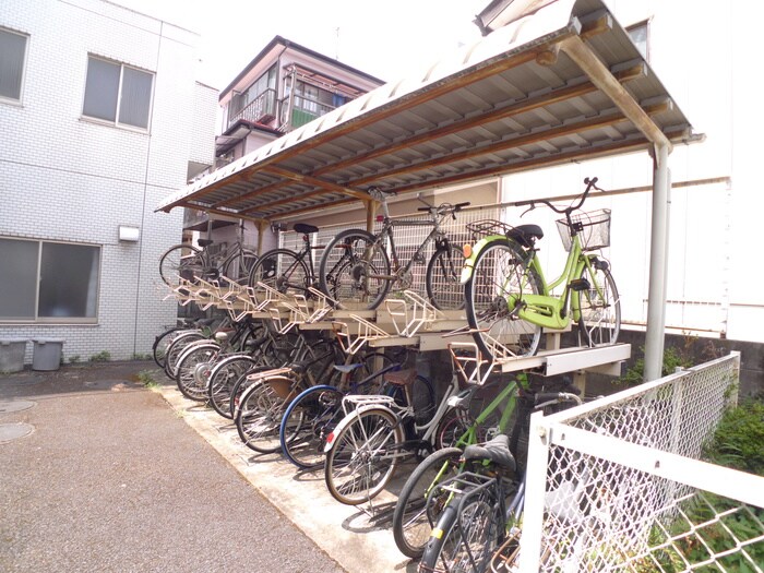 物件外観写真2　(駐輪場)