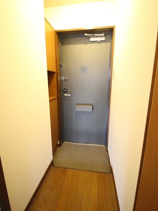 物件内観写真14　(玄関)
