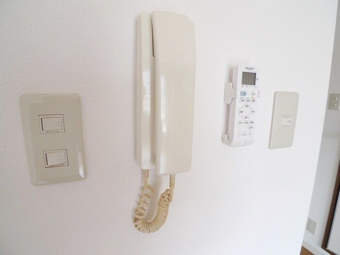 物件内観写真21　(廊下)