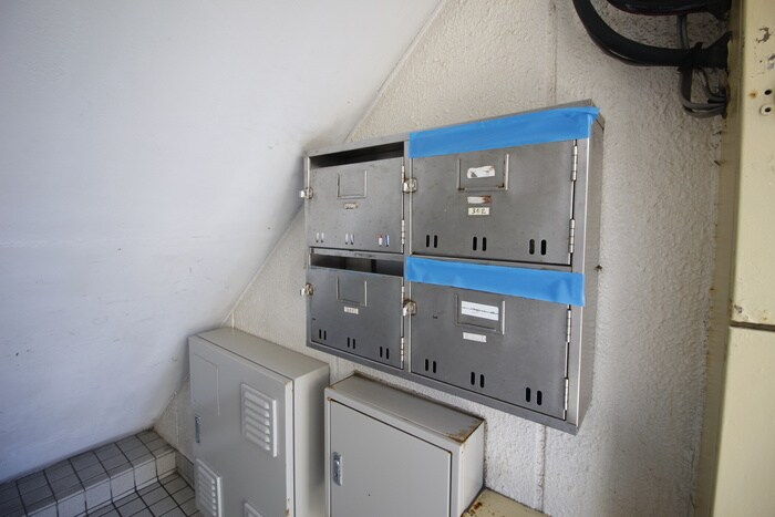 物件外観写真4　(エントランス部分)