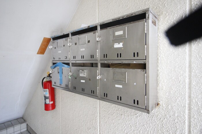 物件外観写真5　(エントランス部分)