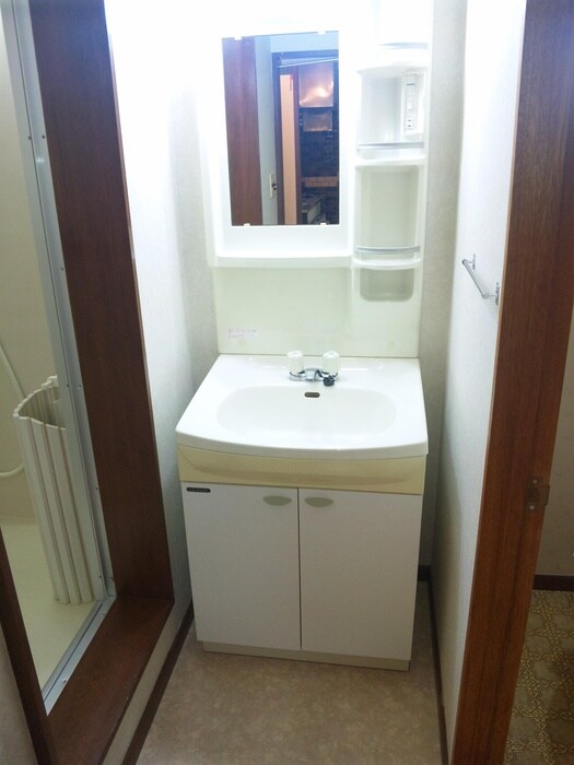 物件内観写真11　(洗面)