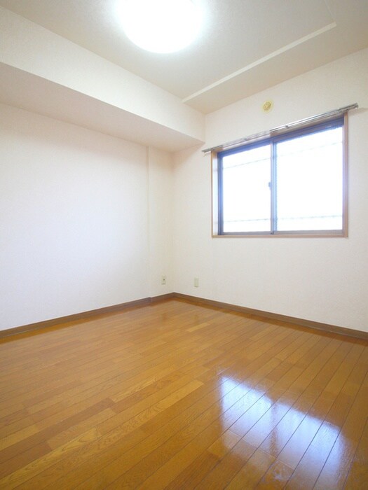 物件内観写真16　(室内からの展望)