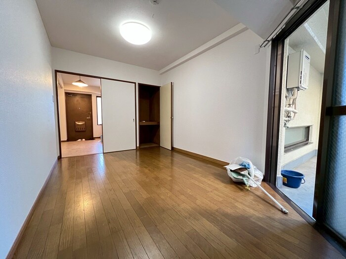 物件内観写真7　(居室)