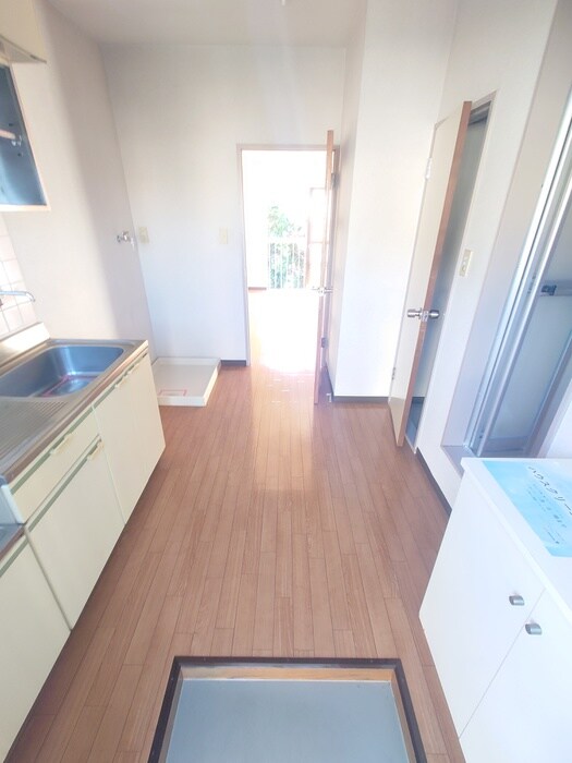 物件内観写真19　(廊下)