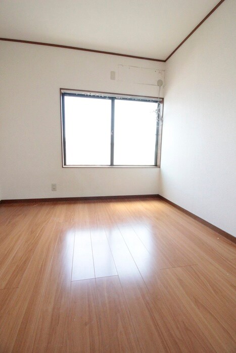 物件内観写真18　(居室)