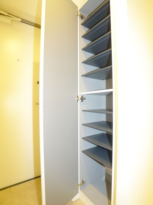 物件内観写真16　(靴箱)