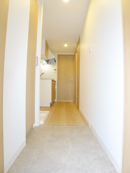 物件内観写真17　(玄関)