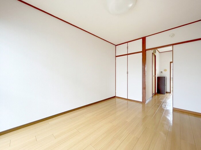 物件内観写真9　(居室)