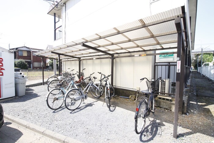 物件外観写真6　(駐輪場)