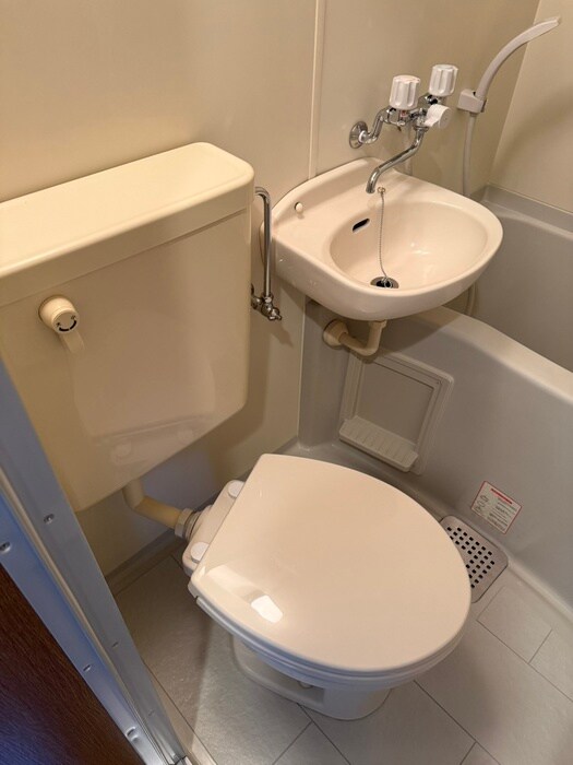 物件内観写真13　(トイレ)