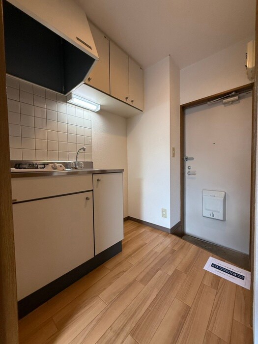 物件内観写真18　(廊下)