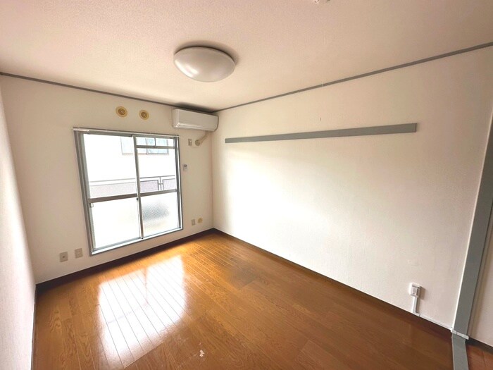 物件内観写真9　(居室)