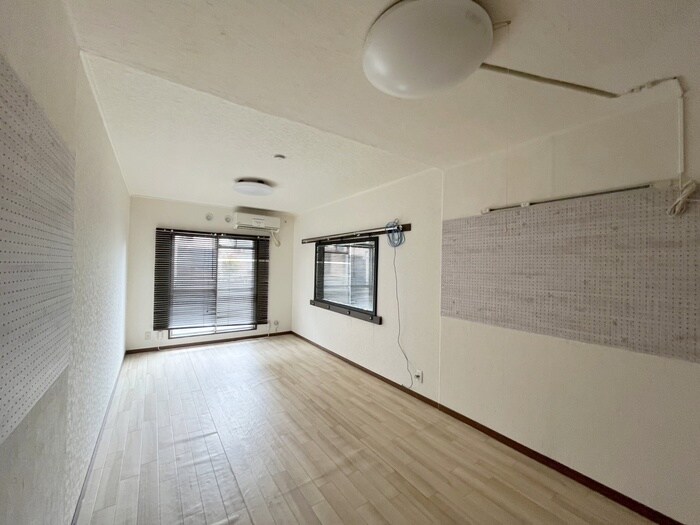 物件内観写真10　(居室)