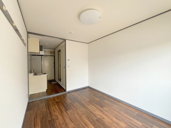 物件内観写真10　(居室)