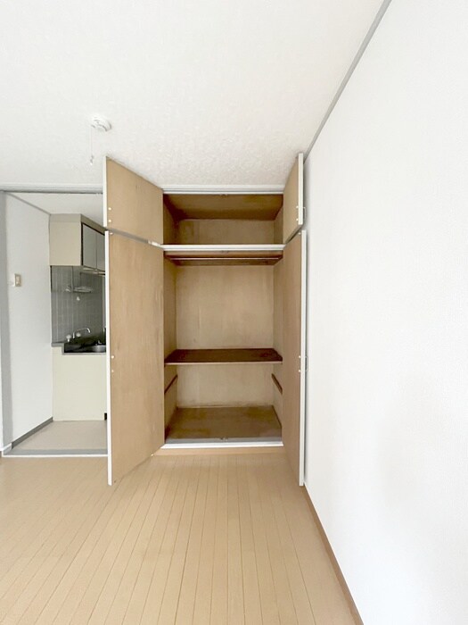 物件内観写真13　(収納)