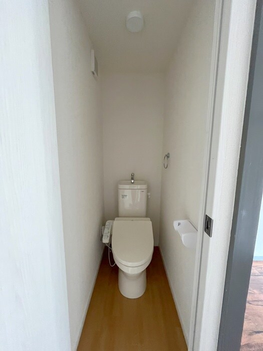 物件内観写真17　(トイレ)