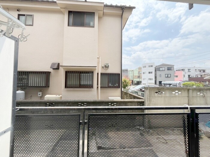 物件内観写真22　(室内からの展望)