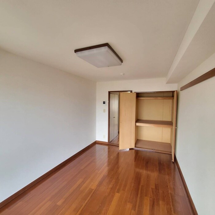 物件内観写真5　(居室)