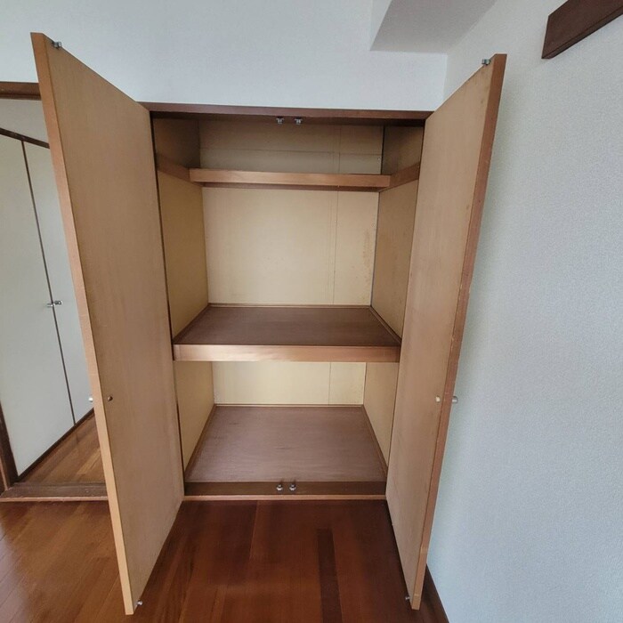 物件内観写真10　(収納)