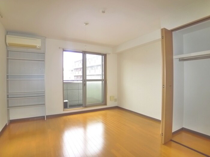 物件内観写真9　(居室)