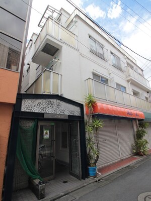 第一いずみビル外観写真
