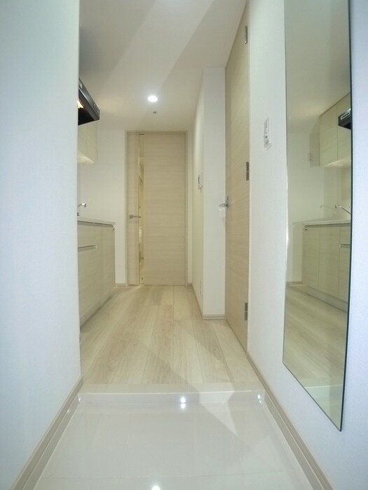 物件内観写真7　(玄関)