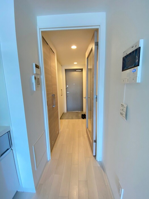 物件内観写真11　(廊下)