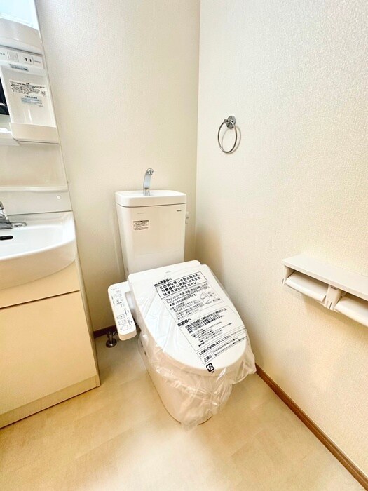 物件内観写真9　(トイレ)