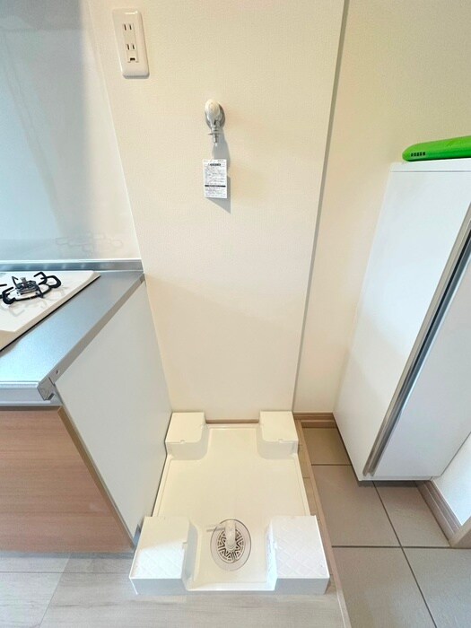 物件内観写真11　(洗濯機置場)