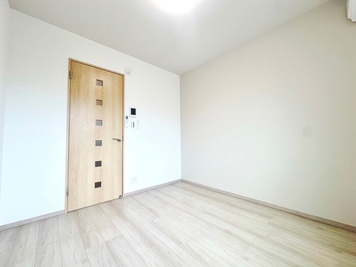 物件内観写真18　(居室)