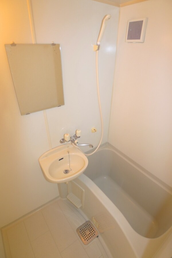 バス／シャワールーム等