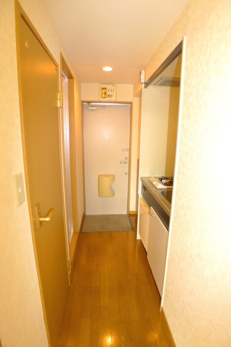 物件内観写真13　(廊下)