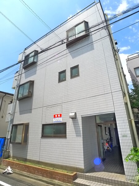 泉マンション外観写真