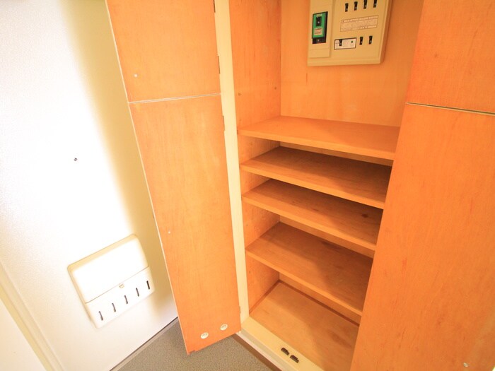 物件内観写真18　(靴箱)