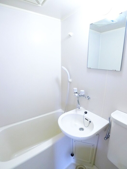 物件内観写真13　(バス／シャワールーム等)