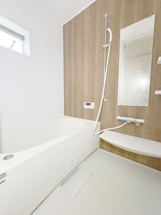 物件内観写真12　(バス／シャワールーム等)