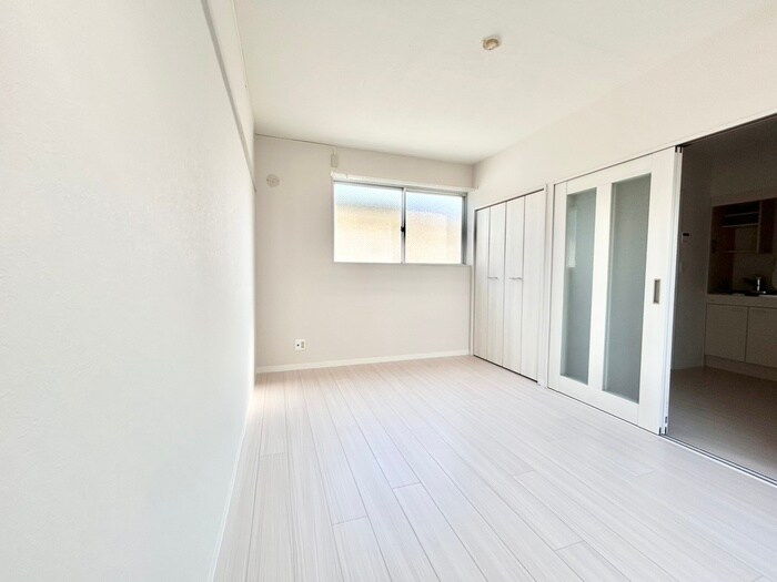 物件内観写真9　(居室)