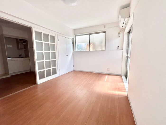 物件内観写真9　(居室)