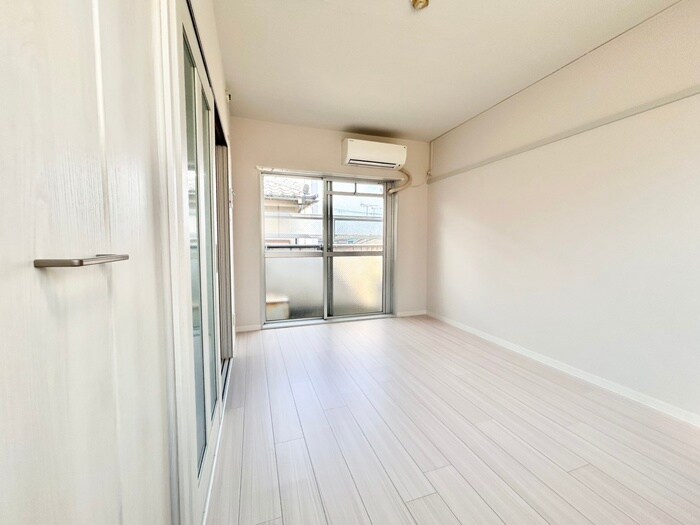 物件内観写真10　(居室)