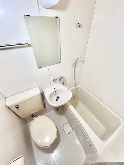 物件内観写真13　(バス／シャワールーム等)