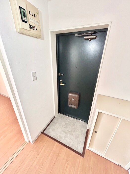 物件内観写真19　(玄関)
