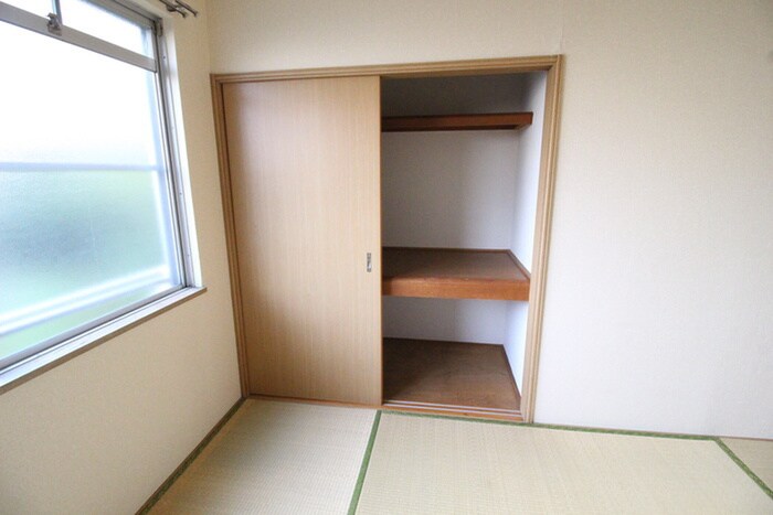 物件内観写真11　(収納)