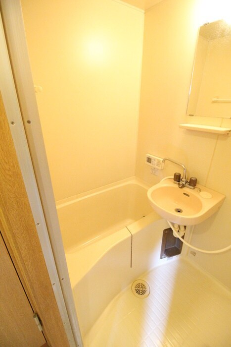 物件内観写真12　(バス／シャワールーム等)