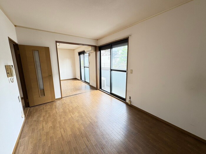 物件内観写真9　(居室)