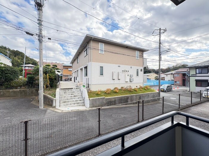 物件内観写真16　(室内からの展望)