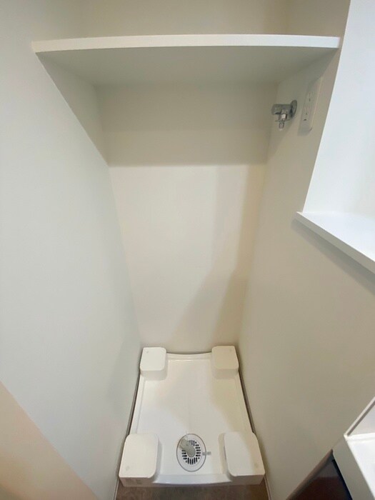 物件内観写真15　(洗濯機置場)