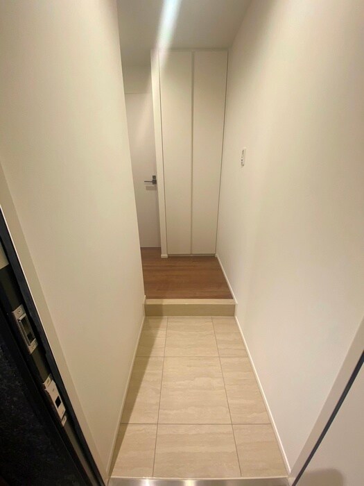 物件内観写真17　(玄関)