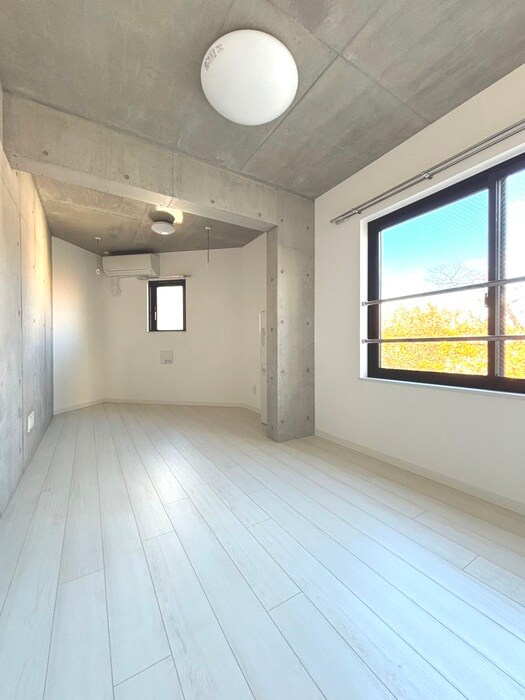 物件内観写真6　(居室)