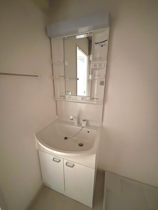 物件内観写真11　(洗面)